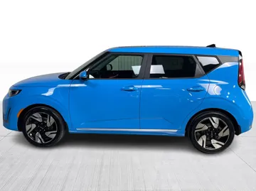 2023 Kia Soul - image 11