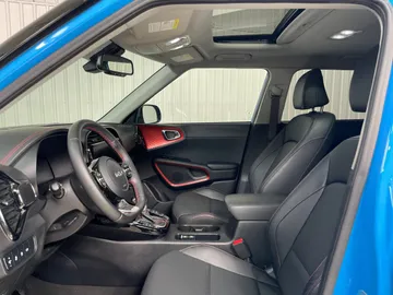 2023 Kia Soul - image 3