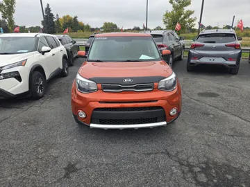 2018 Kia Soul - image 2