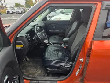 2018 Kia Soul - image 8