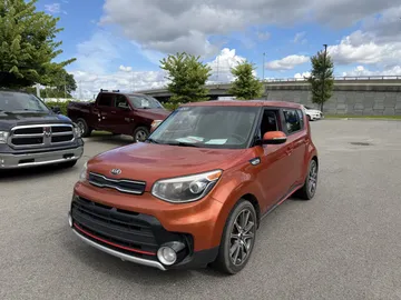 2017 Kia Soul - image 3