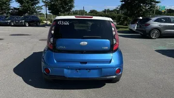2018 Kia Soul EV - image 6