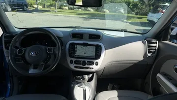 2018 Kia Soul EV - image 9