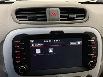2018 Kia Soul EV - image 7
