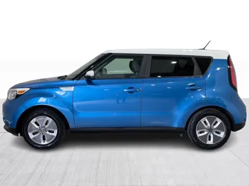 2018 Kia Soul EV - image 10