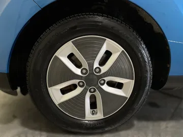 2018 Kia Soul EV - image 6