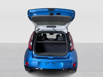 2018 Kia Soul EV - image 13