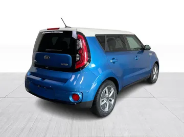 2019 Kia Soul EV - image 14