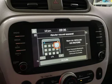2019 Kia Soul EV - image 24