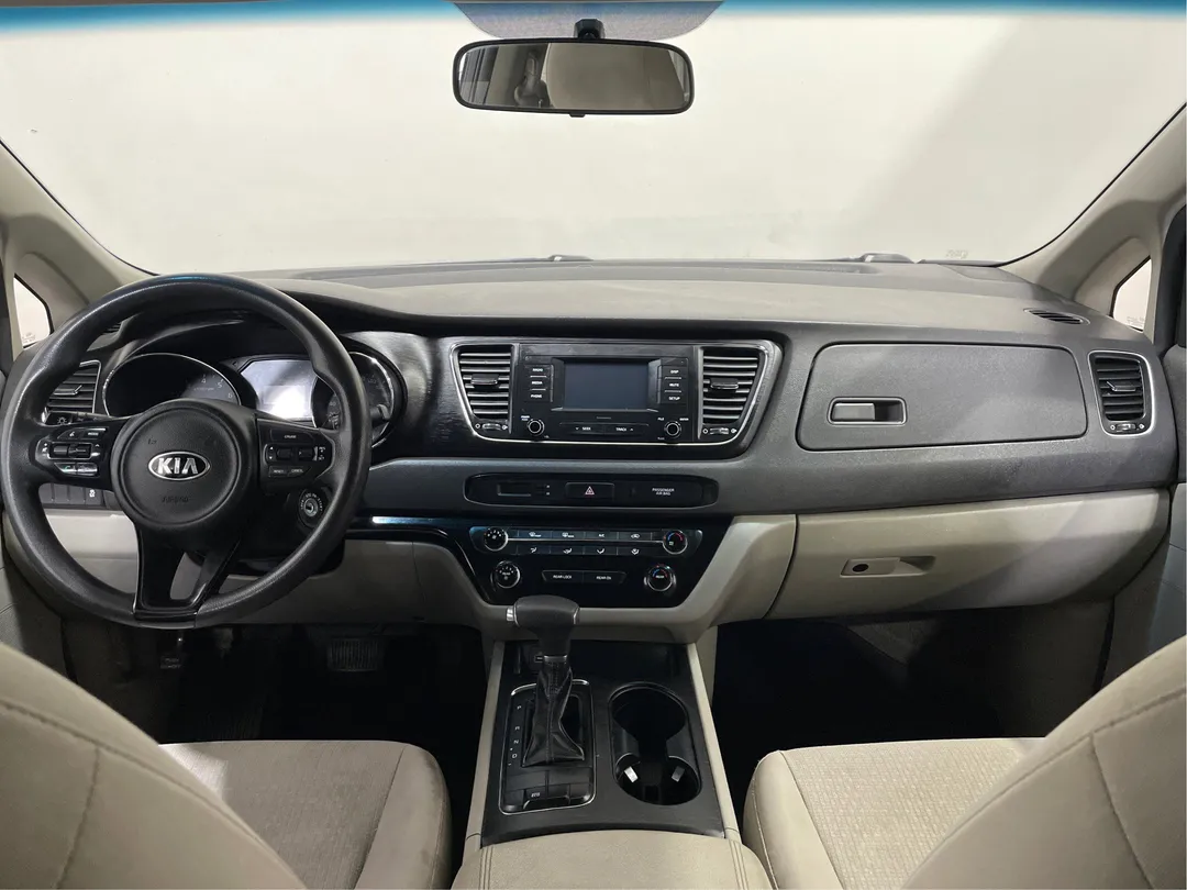 2018 Kia Sedona — photo 4