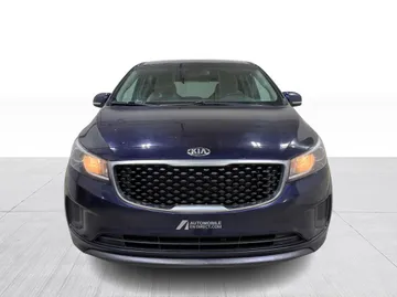 2018 Kia Sedona - image 7