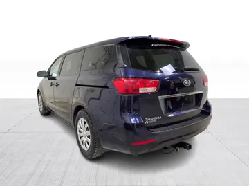 2018 Kia Sedona - image 10