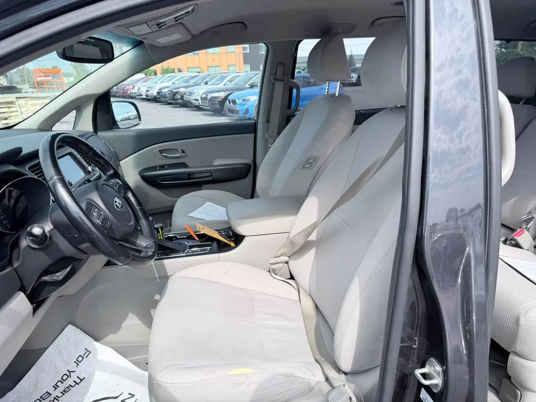 2019 Kia Sedona — photo 7