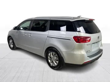 2019 Kia Sedona - image 11