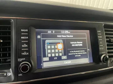 2019 Kia Sedona - image 27