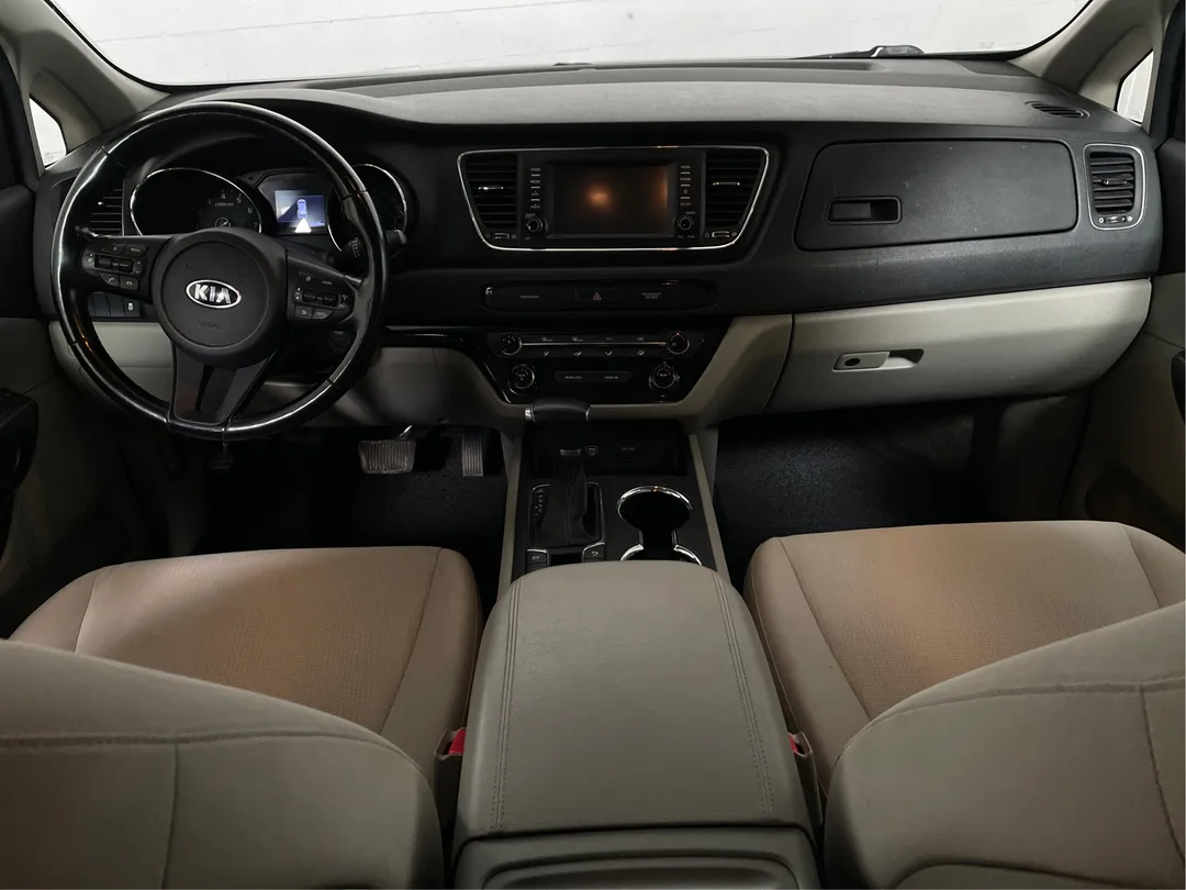 2020 Kia Sedona — photo 4