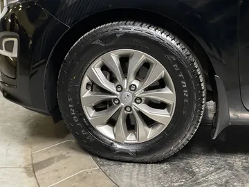 2020 Kia Sedona - image 6