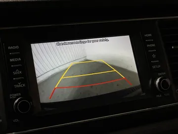 2020 Kia Sedona - image 24