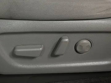 2020 Kia Sedona - image 22