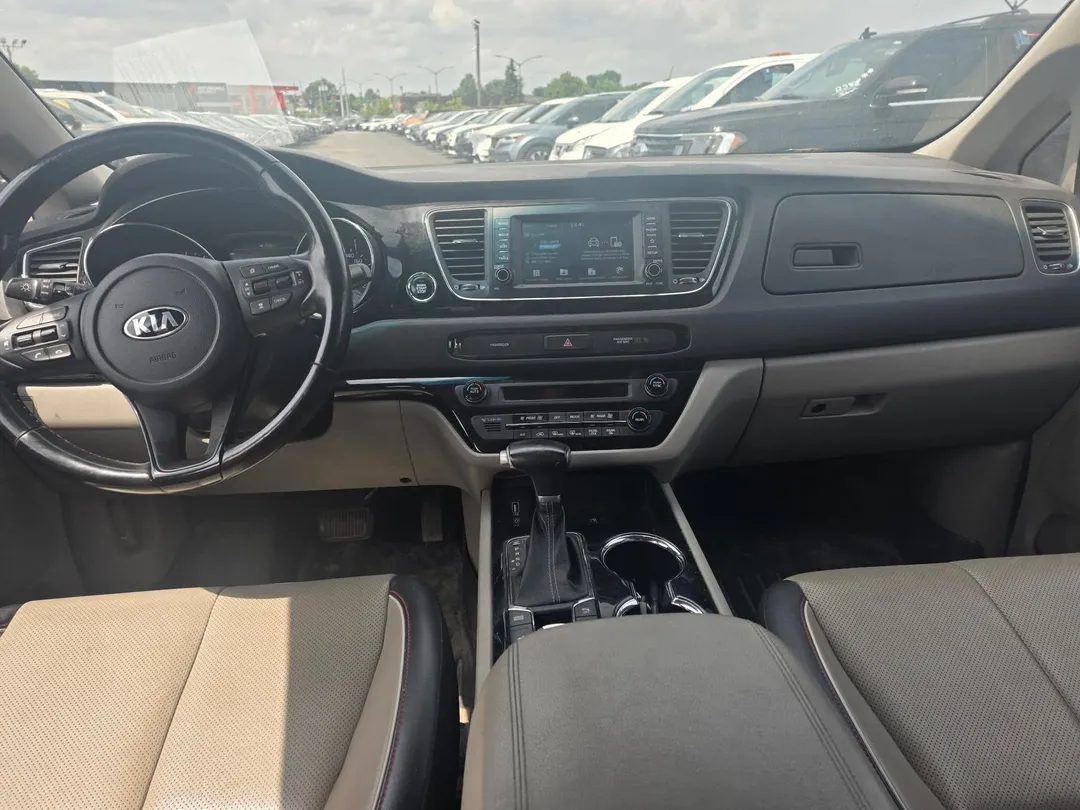 2020 Kia Sedona — photo 8