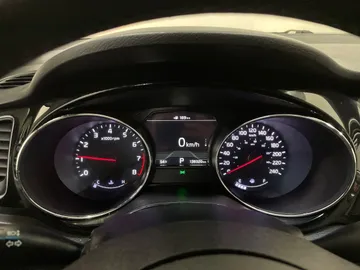 2020 Kia Sedona - image 19