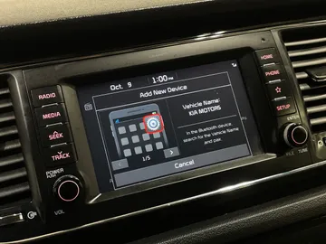 2020 Kia Sedona - image 27