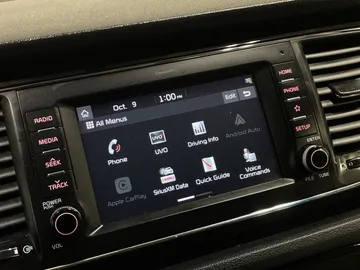 2020 Kia Sedona - image 8