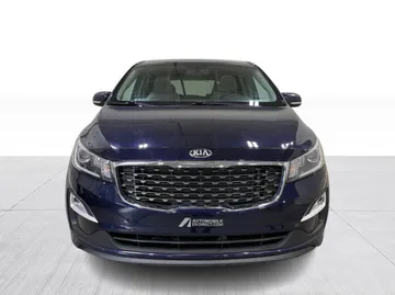 2020 Kia Sedona - image 9