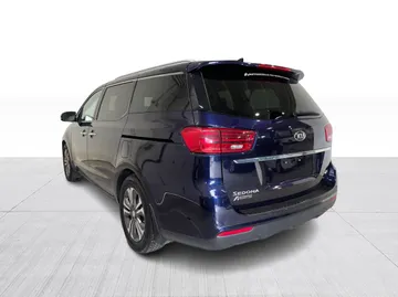 2020 Kia Sedona - image 12