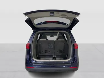 2020 Kia Sedona - image 14