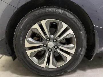 2020 Kia Sedona - image 7