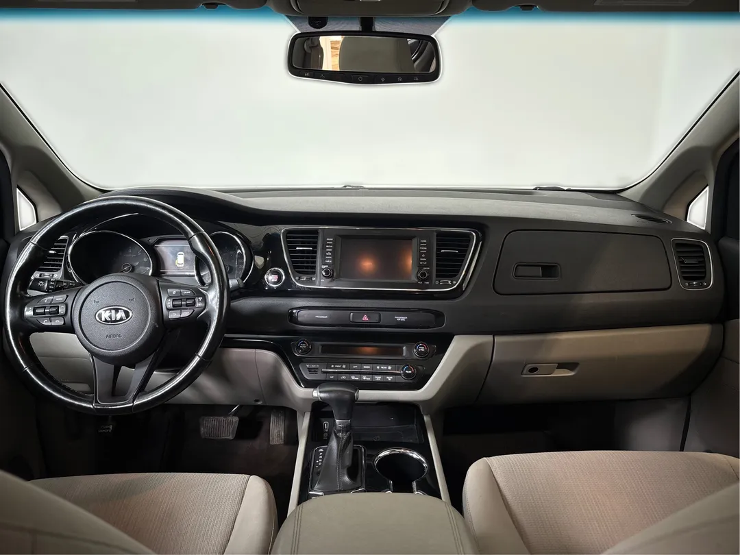 2020 Kia Sedona — photo 4