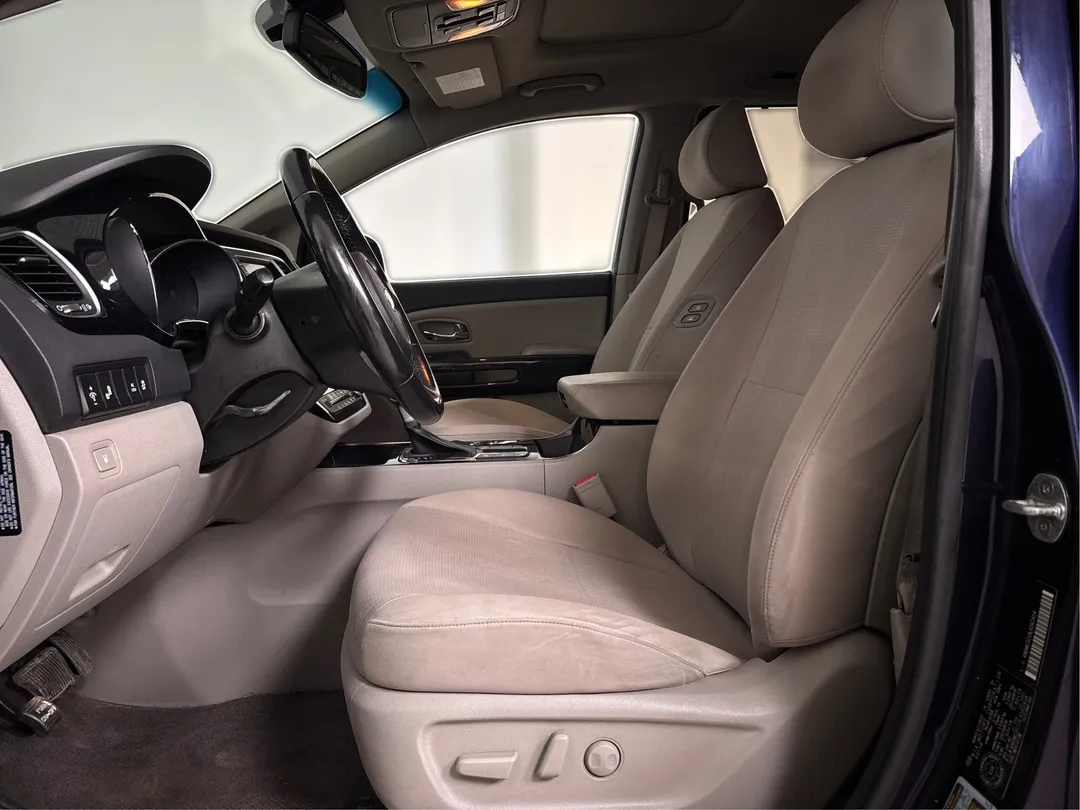 2020 Kia Sedona — photo 3