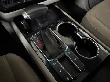 2020 Kia Sedona - image 30