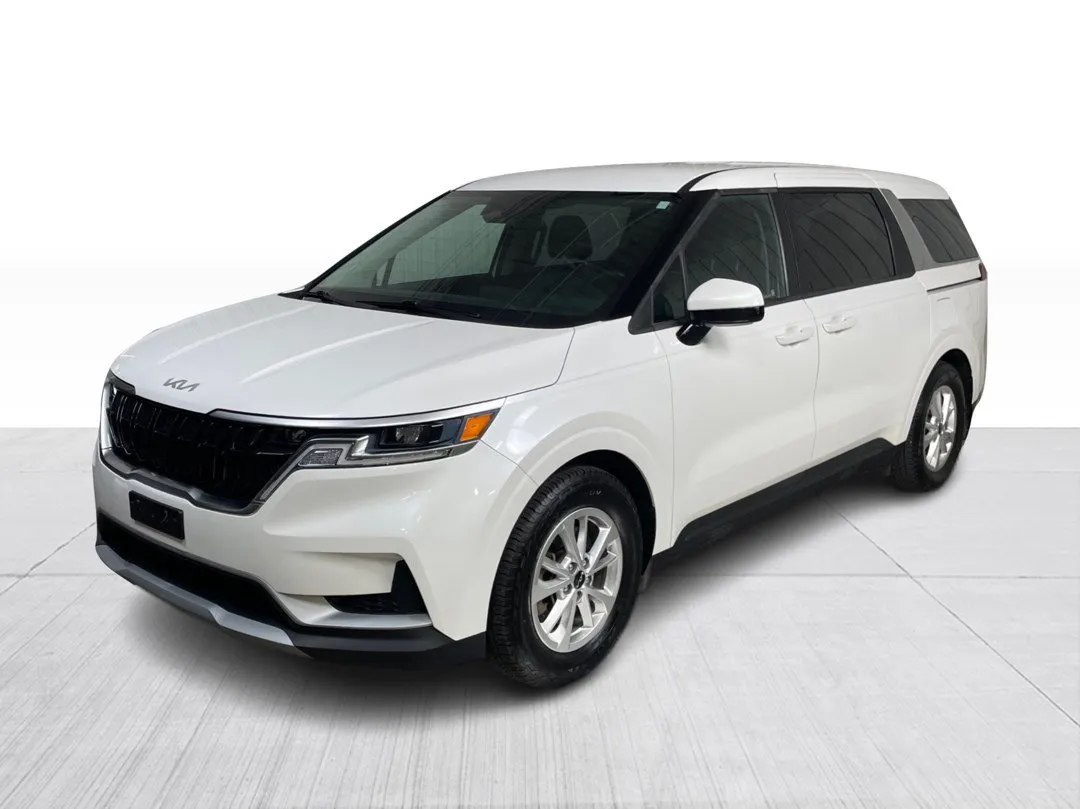 2022 Kia Carnival — photo 8
