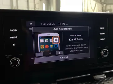 2022 Kia Carnival - image 22