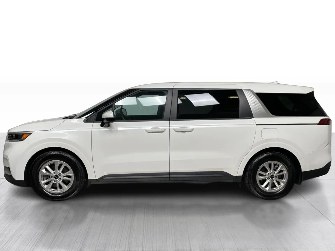 2023 Kia Carnival LX, photo 9