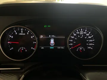 2022 Kia Carnival - image 16