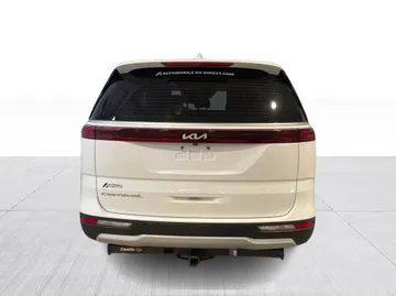2022 Kia Carnival - image 12