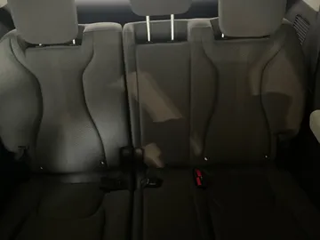 2022 Kia Carnival - image 24
