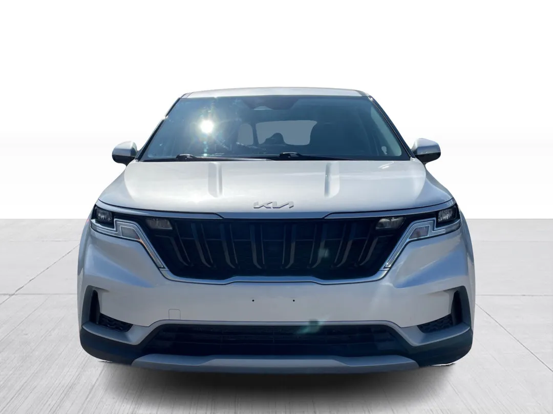 2022 Kia Carnival — photo 7