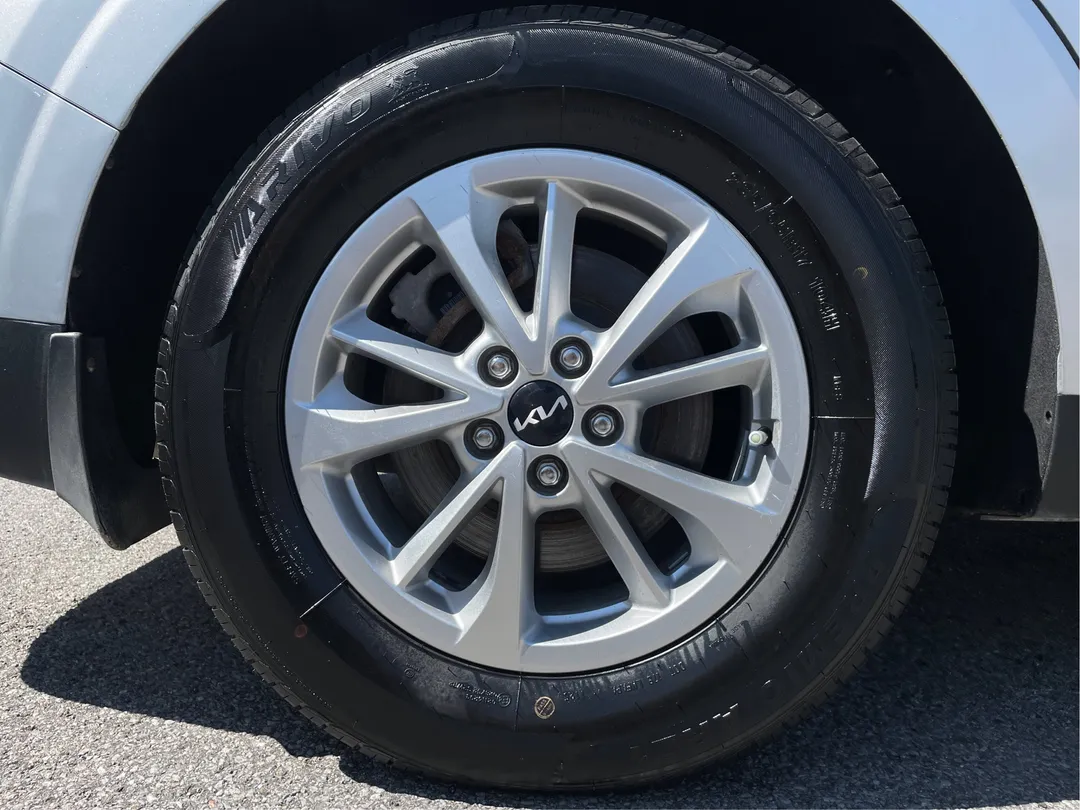 2022 Kia Carnival — photo 5