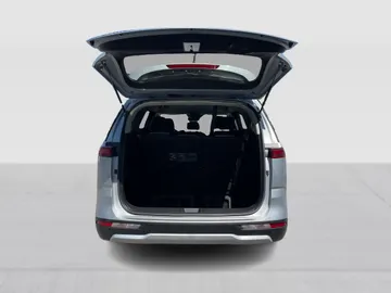 2022 Kia Carnival - image 13