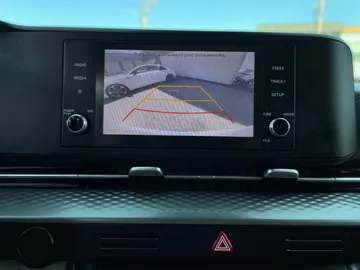 2022 Kia Carnival - image 18