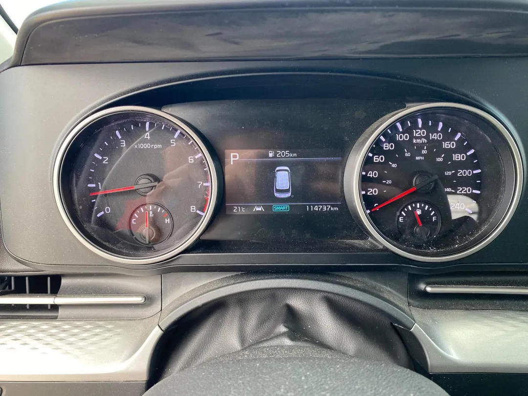 2022 Kia Carnival LX, photo 8