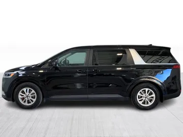 2022 Kia Carnival - image 8