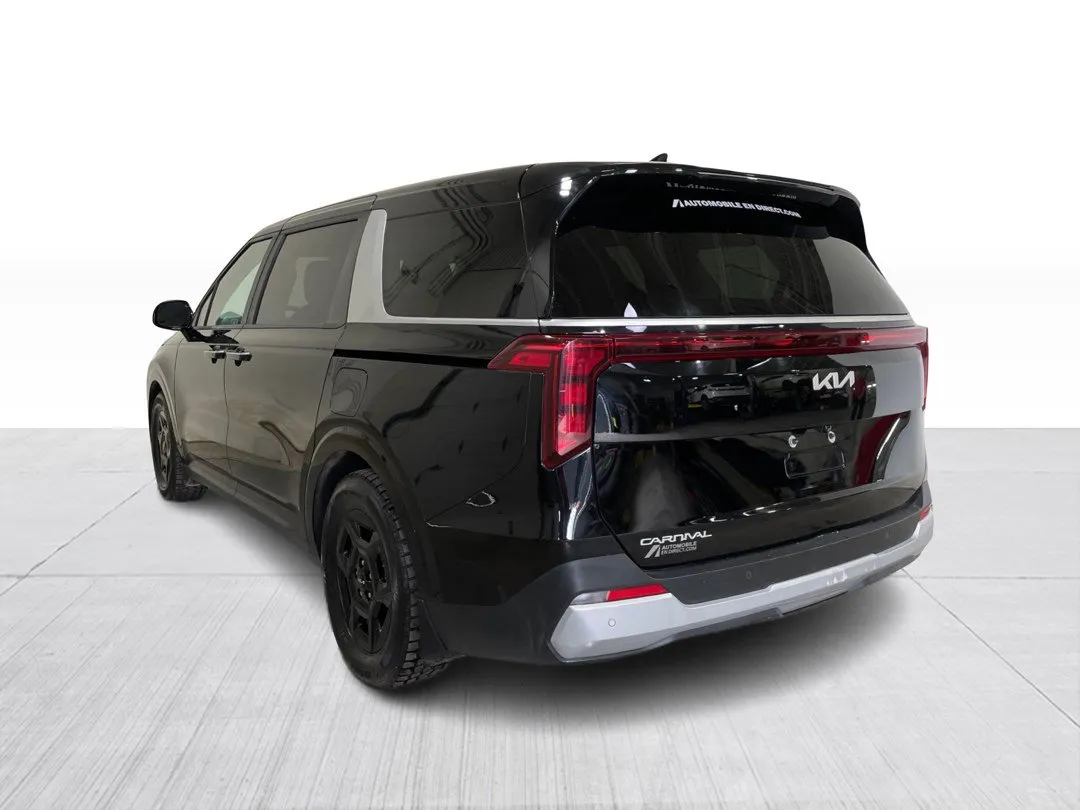2025 Kia Carnival LX, photo 10