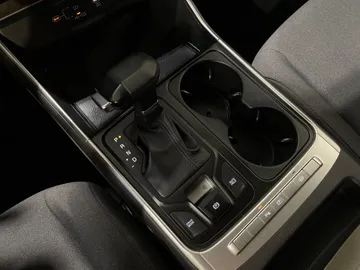 2025 Kia Carnival - image 26