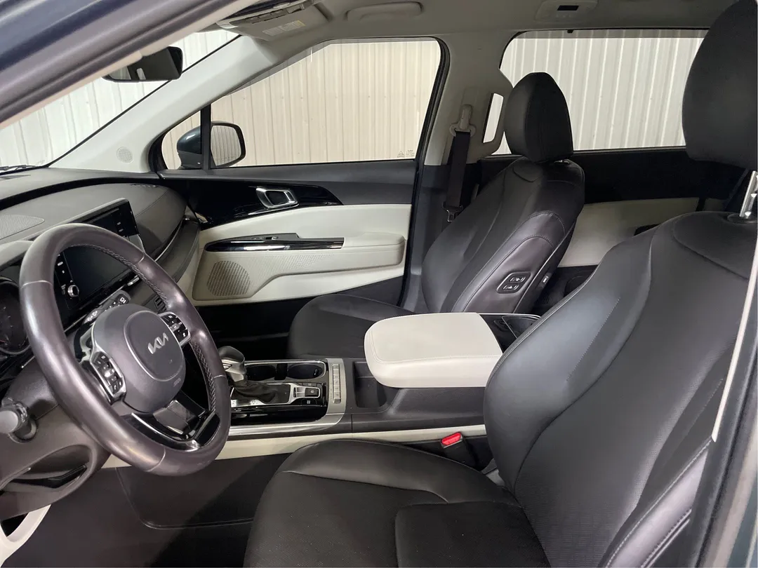 2024 Kia Carnival — photo 3