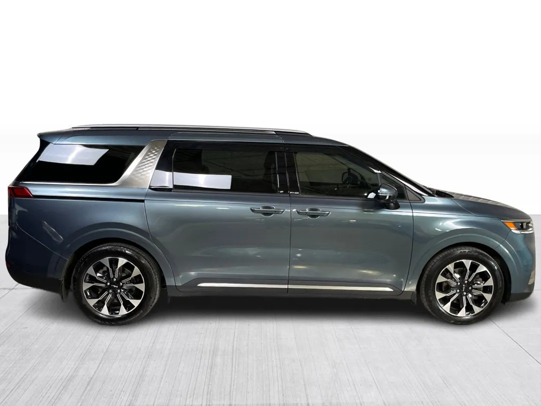 2024 Kia Carnival — photo 2